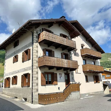 Apartamento Cusini Saroch *